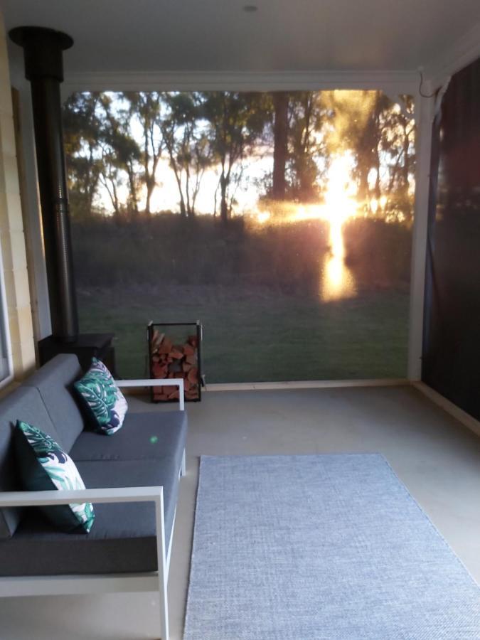Accommodation Creek Cottages & Sundown View Suites Ballandean Exterior photo